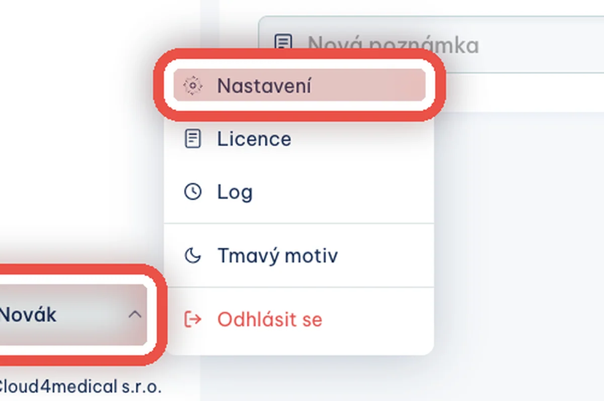 Zblízka — Otevřete Nastavení: Najeďte myší na své jméno a v nabídce, která vyskočí, klikněte na Nastavení.
