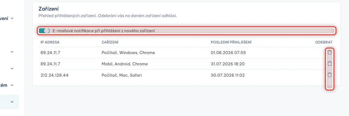 Zblízka — Kde všude jste přihlášeni: Projděte seznam. Zařízení, které nepoznáváte nebo už ho nepoužíváte, odeberte ikonou koše — na tom zařízení se program odhlásí.
